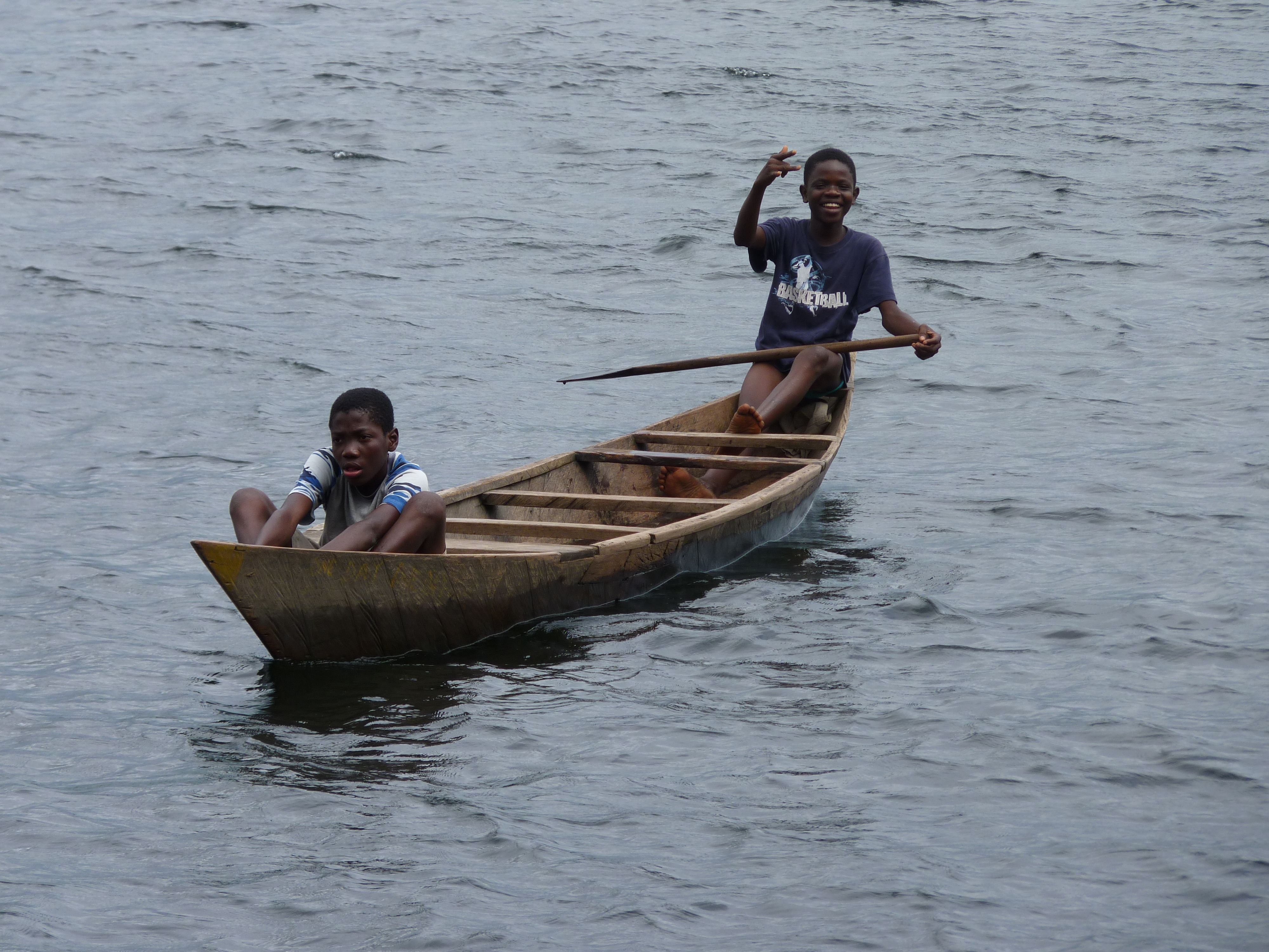 Childing holding oars